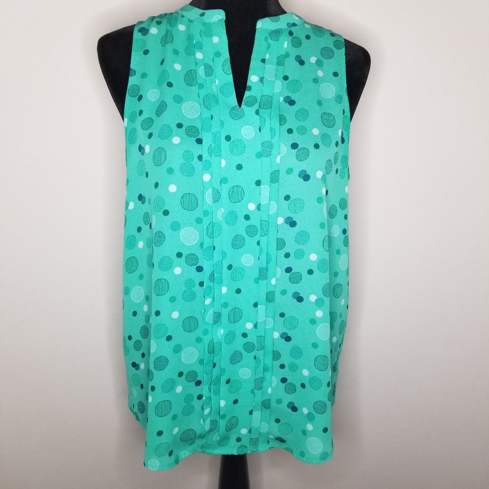 41 Hawthorn Green Pleated Sleeveless Blouse